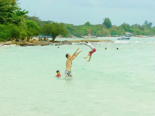  Koh Samet Tub Tim resort beach