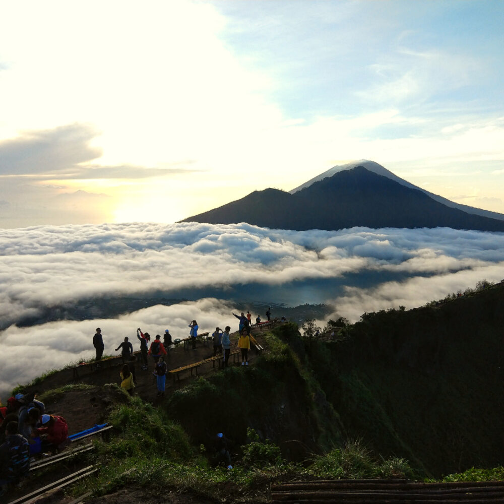 Dawn volcano hike from Ubud with kids