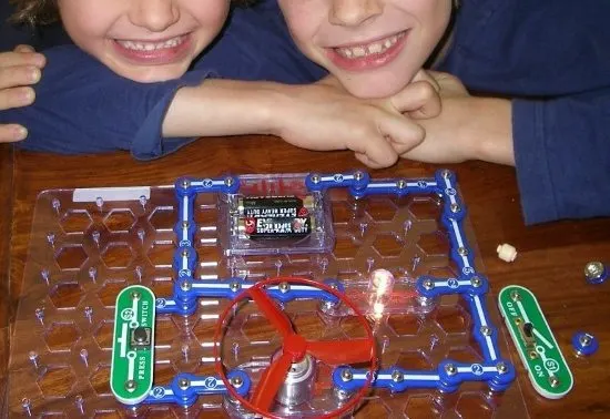 homeschool science. Electronic circuits set