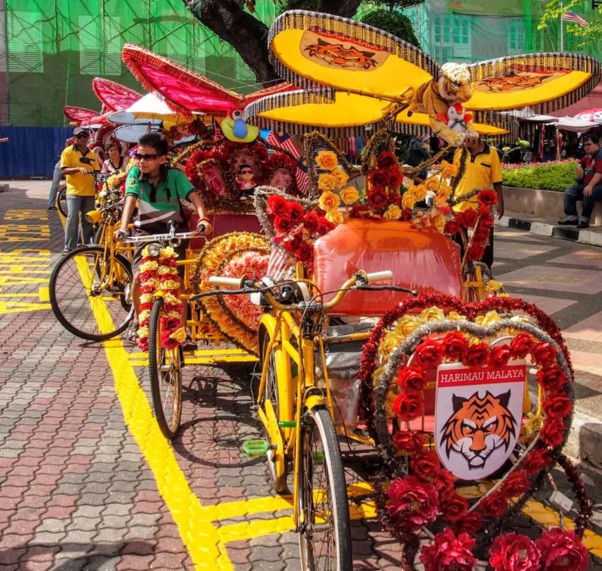 Trishawas Malacca with kids Trishaw Rides