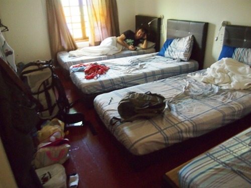  Kawan Kawan 4 person room.Cheap family accommodation Malacca Malaysia. 4 person room malaysia
