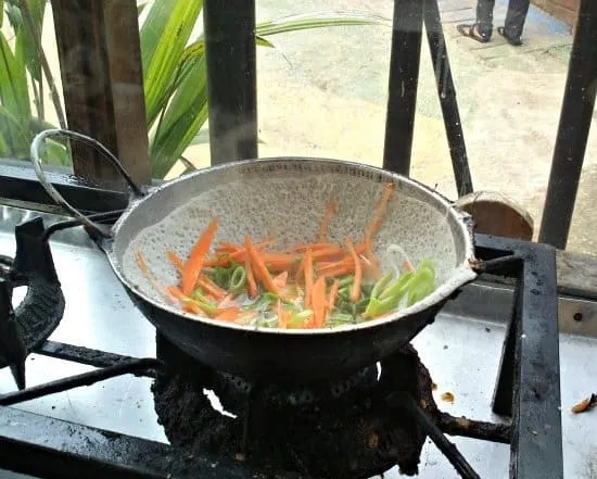 egg and vegetable hopper 