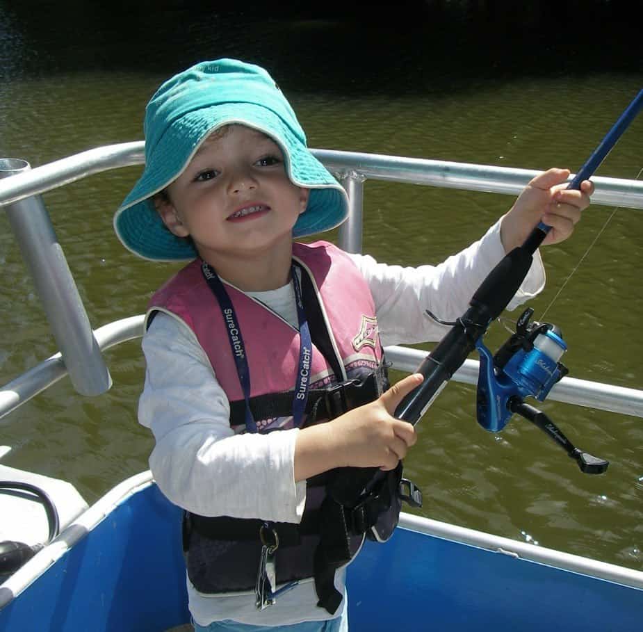 Fishing on Dicksons Inlet Port Douglas. Things to do in Port Douglas