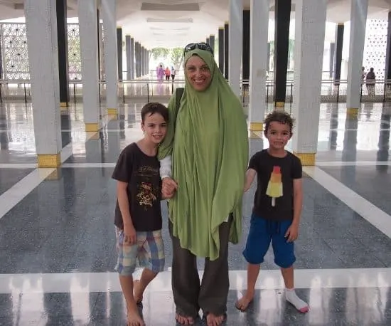 Kuala Lumpur Central Mosque family visit