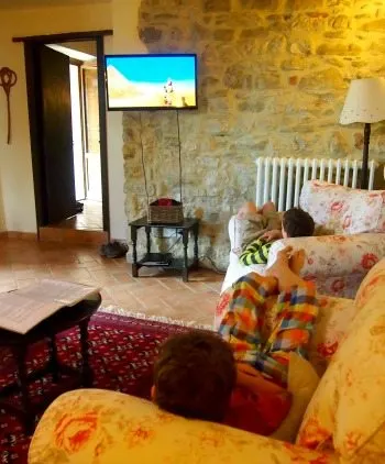 Child friendly villa in Umbria with TV. World Travel Family blog