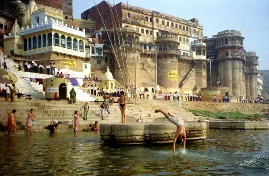 Varanassi India Ganges. 5 Unmissable Sites in North India for families.