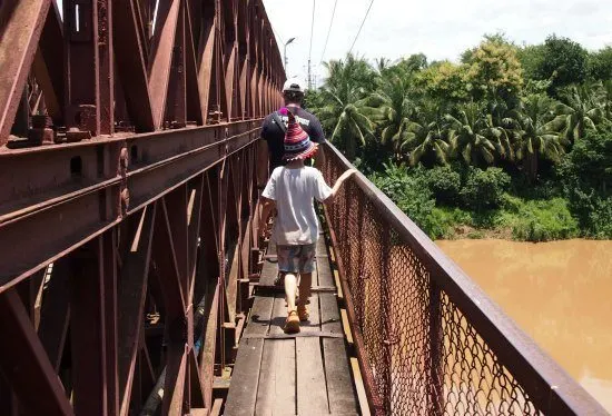 TravelLaos. The old bridge Luang Prabang