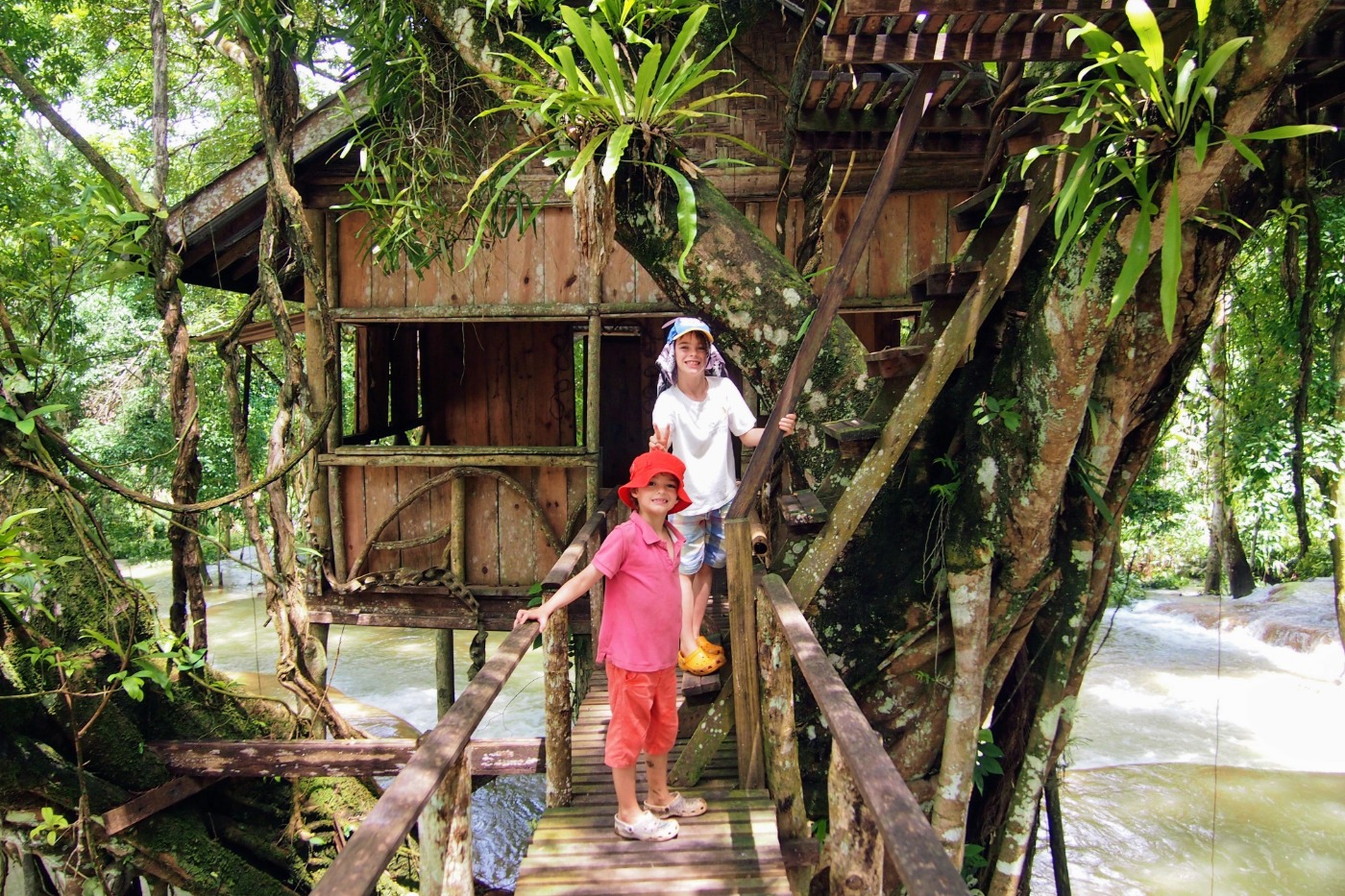 Kids in Luang Prabang