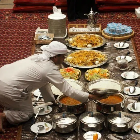 Traditional Emirati Lunch.Cultural Tour Old dubai
