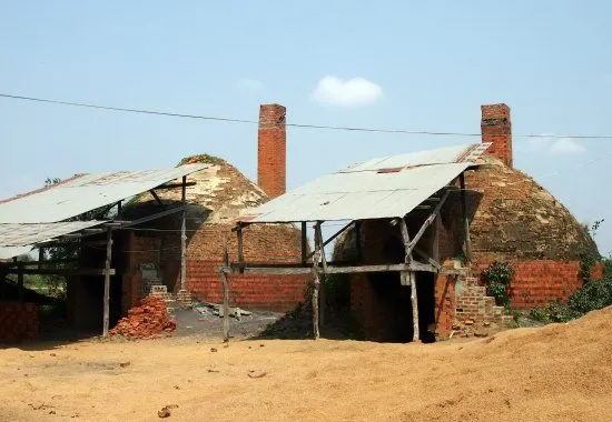 Bamboo railway brick factory