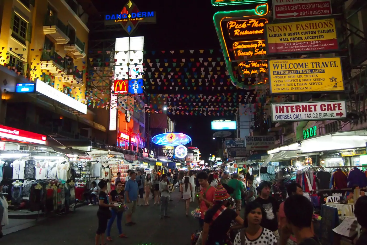 Bangkok shopping haggling