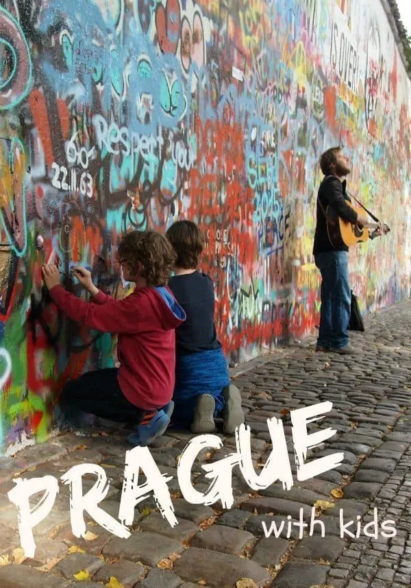 Prague with kids. Prague highlights and a child friendly tour.