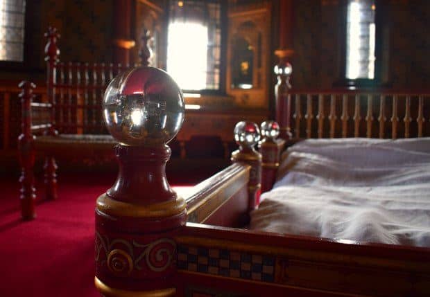 lady-butes-chamber-at-castell-coch