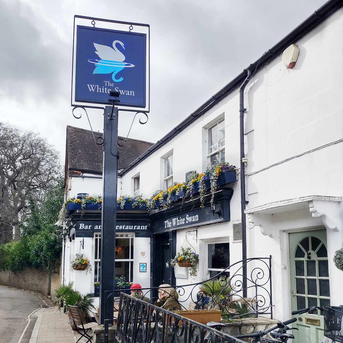 Best pubs in Richmond White Cross