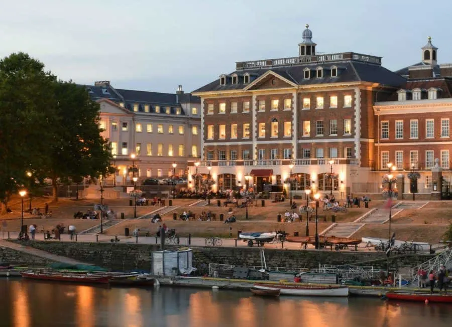 Richmond Riverside. Thames, London