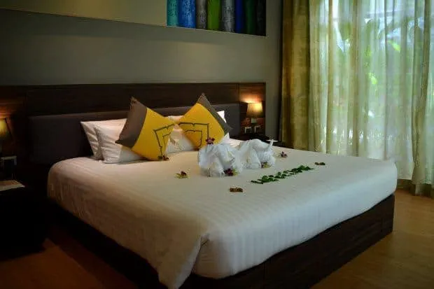 rooms at novotel phuket karon beach review