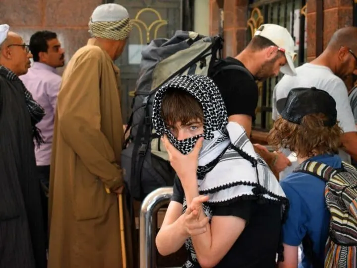 Buying train tickets in Egypt