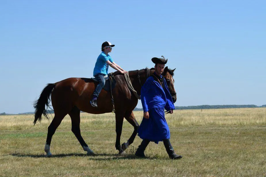 Hortobagy horsemen good for kids hungary