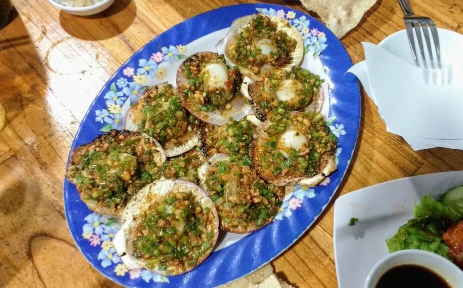 Best foods in hoi an grilled scallops