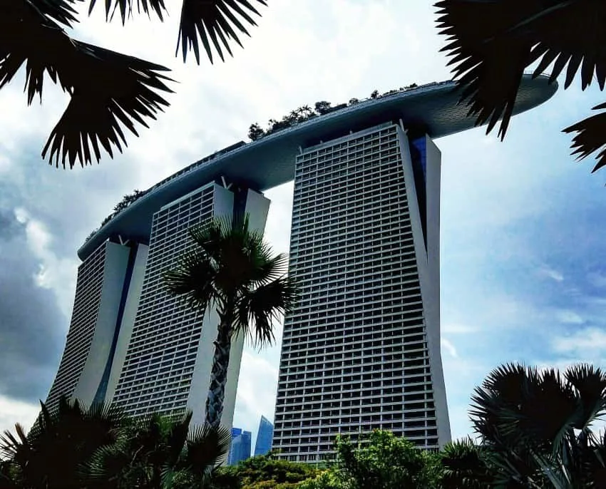 Marina Bay Sands Hotel Singapore. Places to see in Singapore 