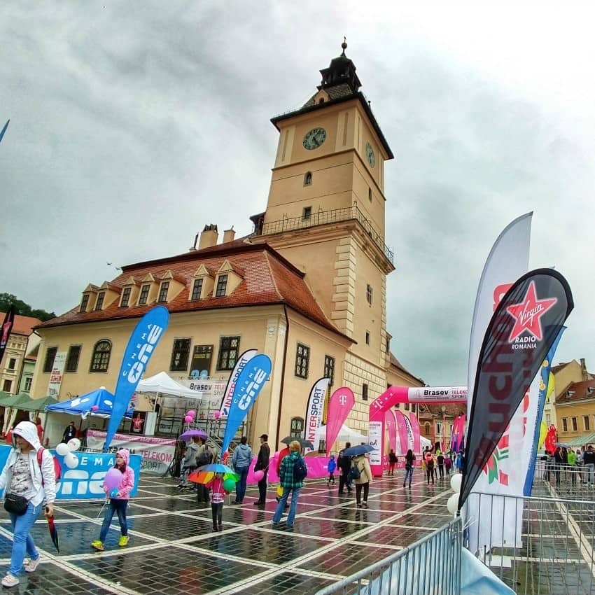 Brasov Marathon Piata Sfatului Former Council Building