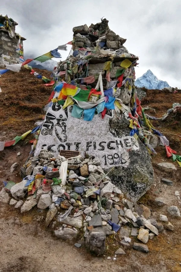 mount everest base camp garbage