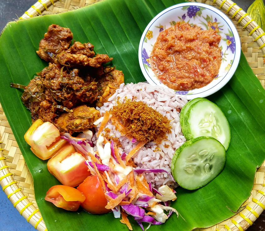 Malaysian vegan food in Sarawak Kuching Borneo