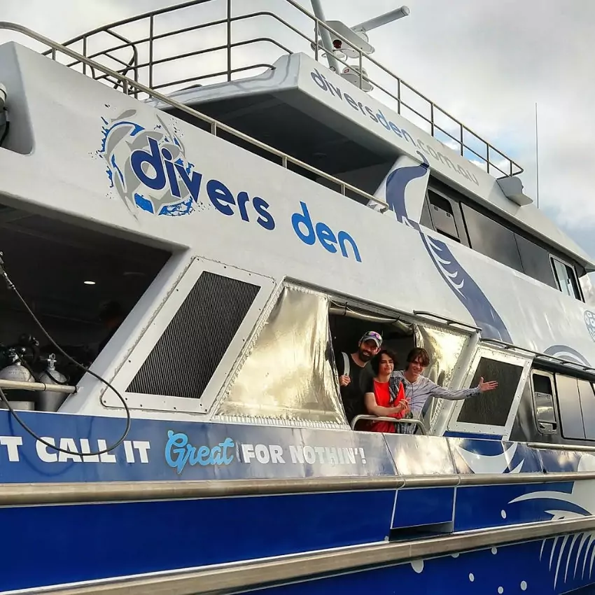 Port Douglas Diving on Aqua Quest by Divers Den