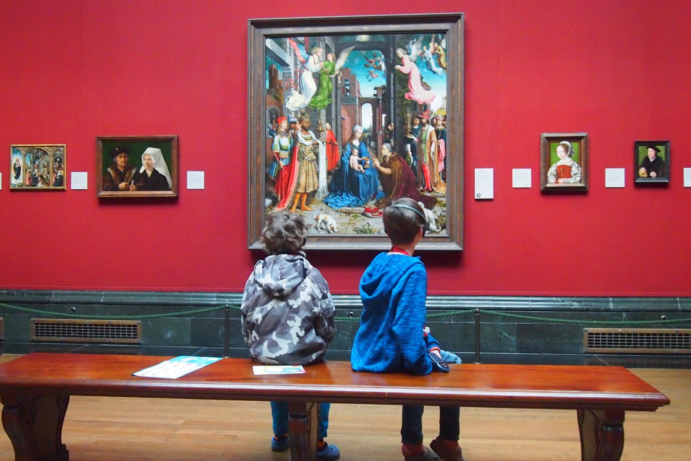 London National Gallery Art Museum With Kids. Kids using audio guides