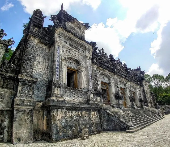 Hue Vietnam - the royal tombs - origins on bun bo hue