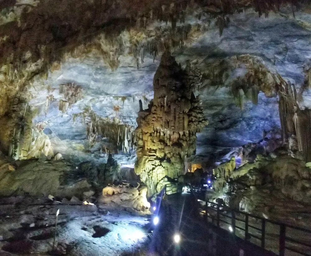 biggest caves in vietnam with kids