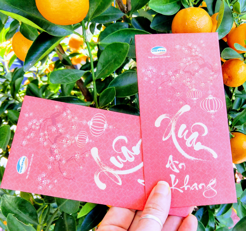 lucky money and tet in Vietnam