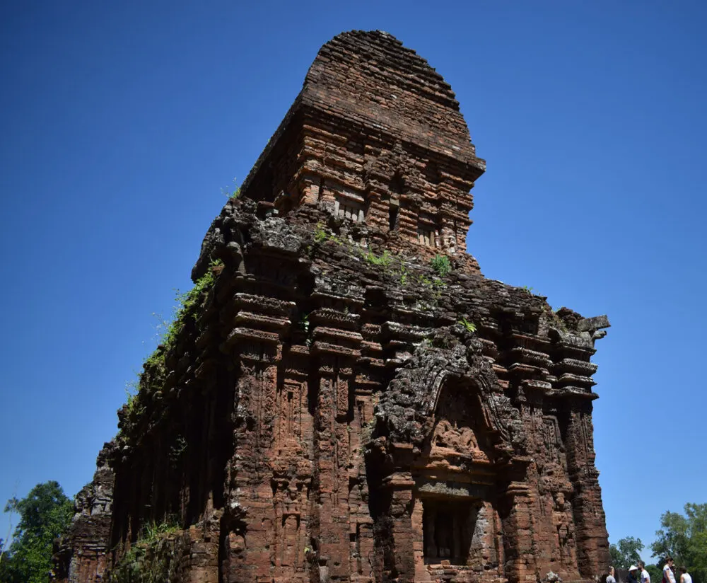 mi son cham ruins vietnam