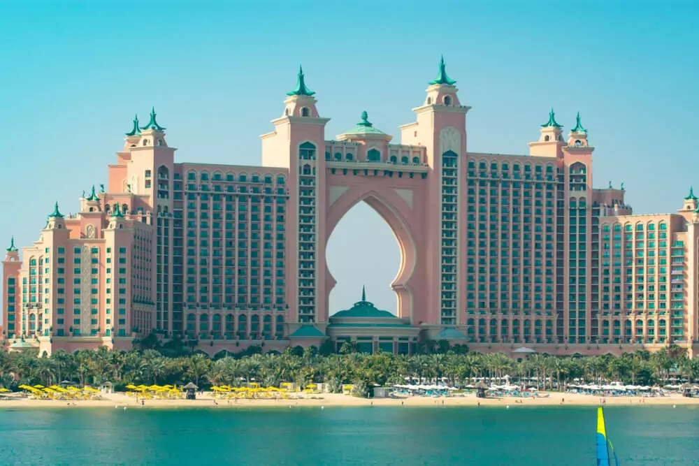 What is Dubai famous for Dubai hotels