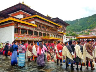 Bhutan traditional dress robes costume men and women