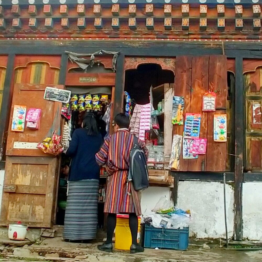 Bhutan traditional dress man and woman in Bhutan