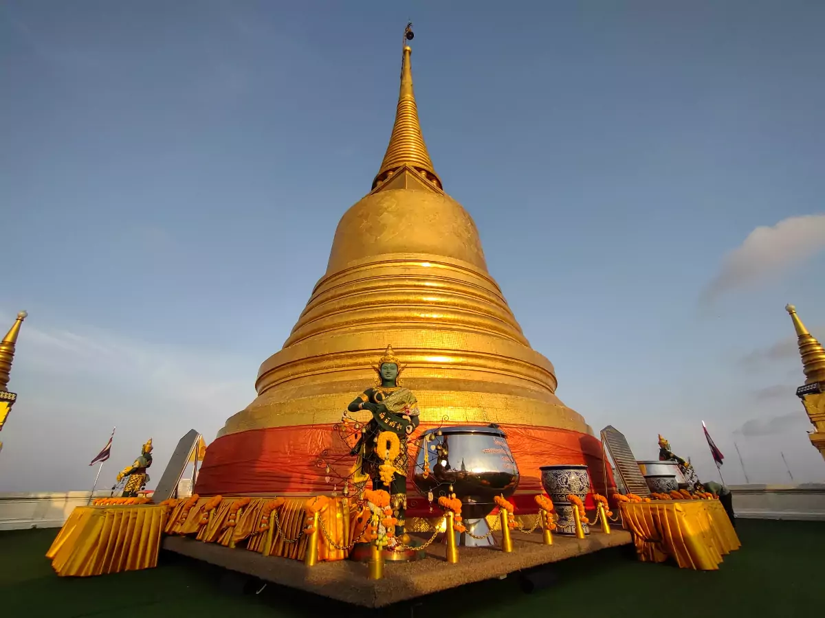 Golden Mount Bangkok the top
