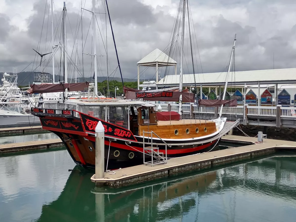 Day Trip From Port Douglas to Low Isles on Chinese junk Shaolin