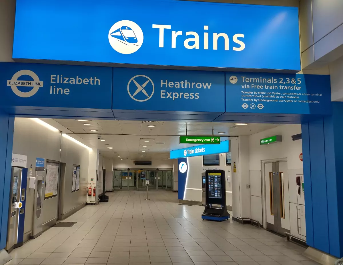 Heathrow Airport (Map and Guide)
