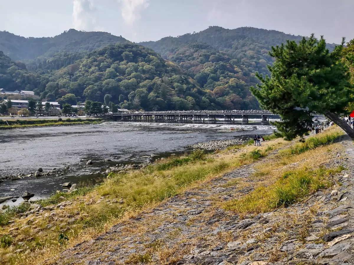 bus stop arashiyama